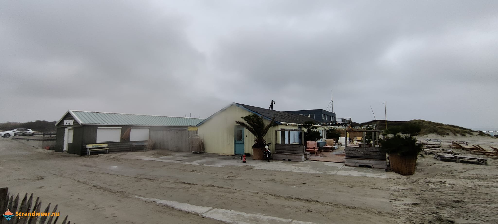 Strandpaviljoen gesloten na middelbrand