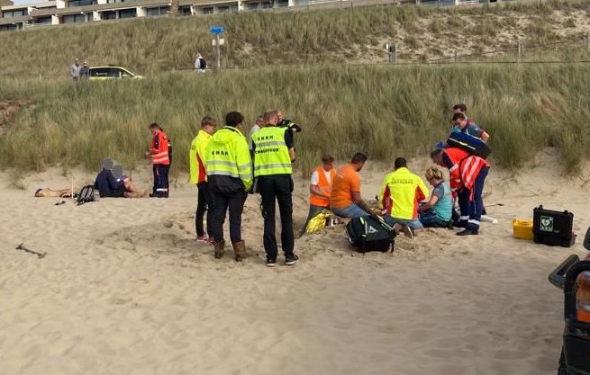 Traumateam ingezet voor bedelving op het strand