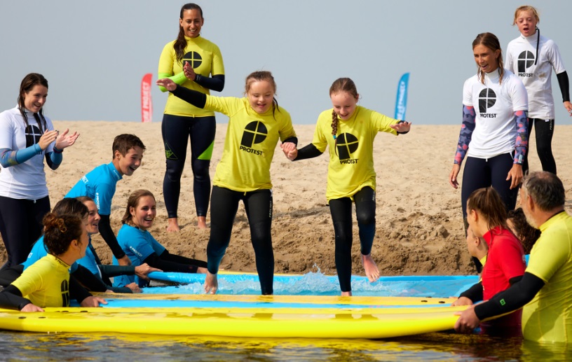 Fonds Kind & Handicap gaat samenwerking aan met Surf Project